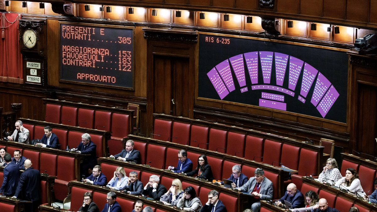 Il ministro Tajani: «Il Board serve alla pace. Andrò io a Washington alla riunione inaugurale». In Aula lo scontro con Schlein