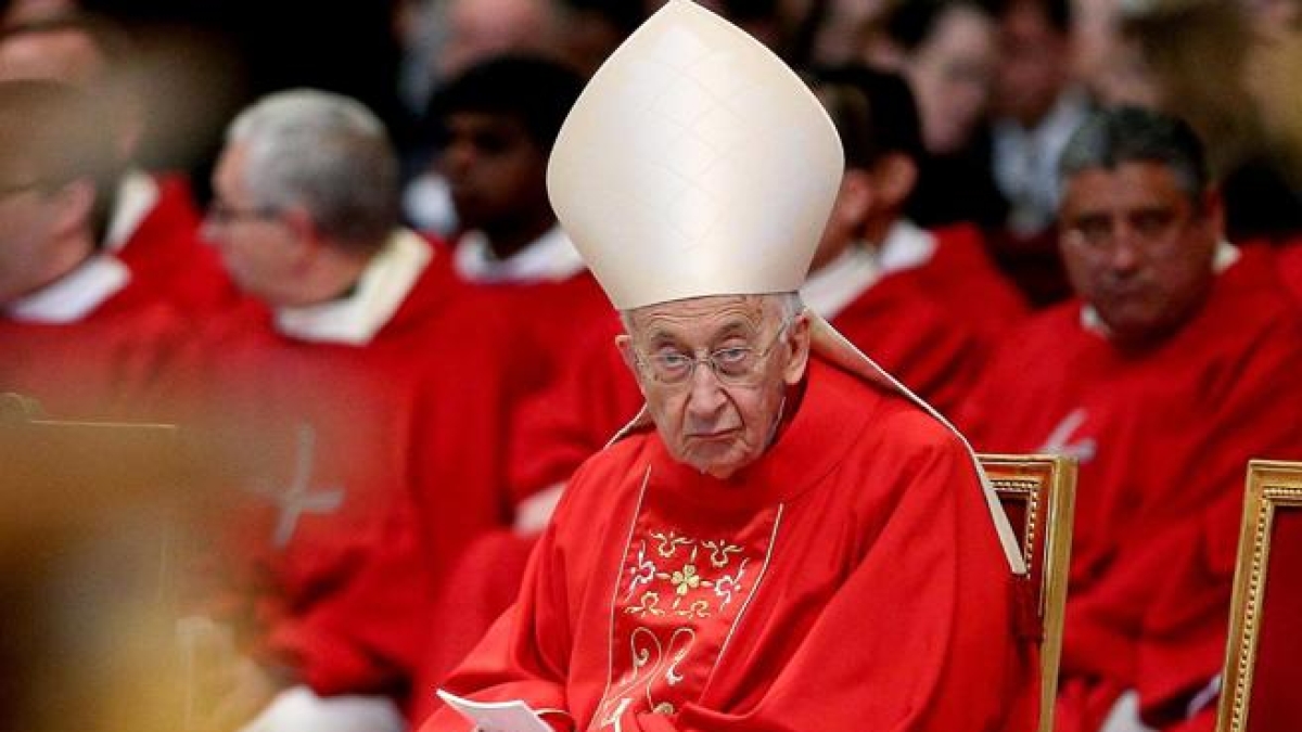 Ruini: «Mi sono innamorato tre volte ma grazie a Dio ho resistito. Ratzinger sbagliò a lasciare, Bergoglio ignorò la tradizione»