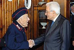 Il carabiniere Luigi Bonelli: «A 102 anni amo prendere il sole. Per dare la caccia ai latitanti camminavo 60 chilometri al giorno»