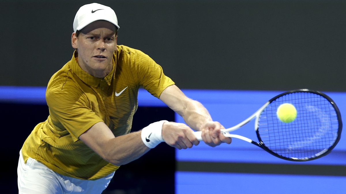 Sinner-Mensik, quarti di finale a Doha: risultato 6-7, 6-2, 3-6 | Jannik perde in tre set