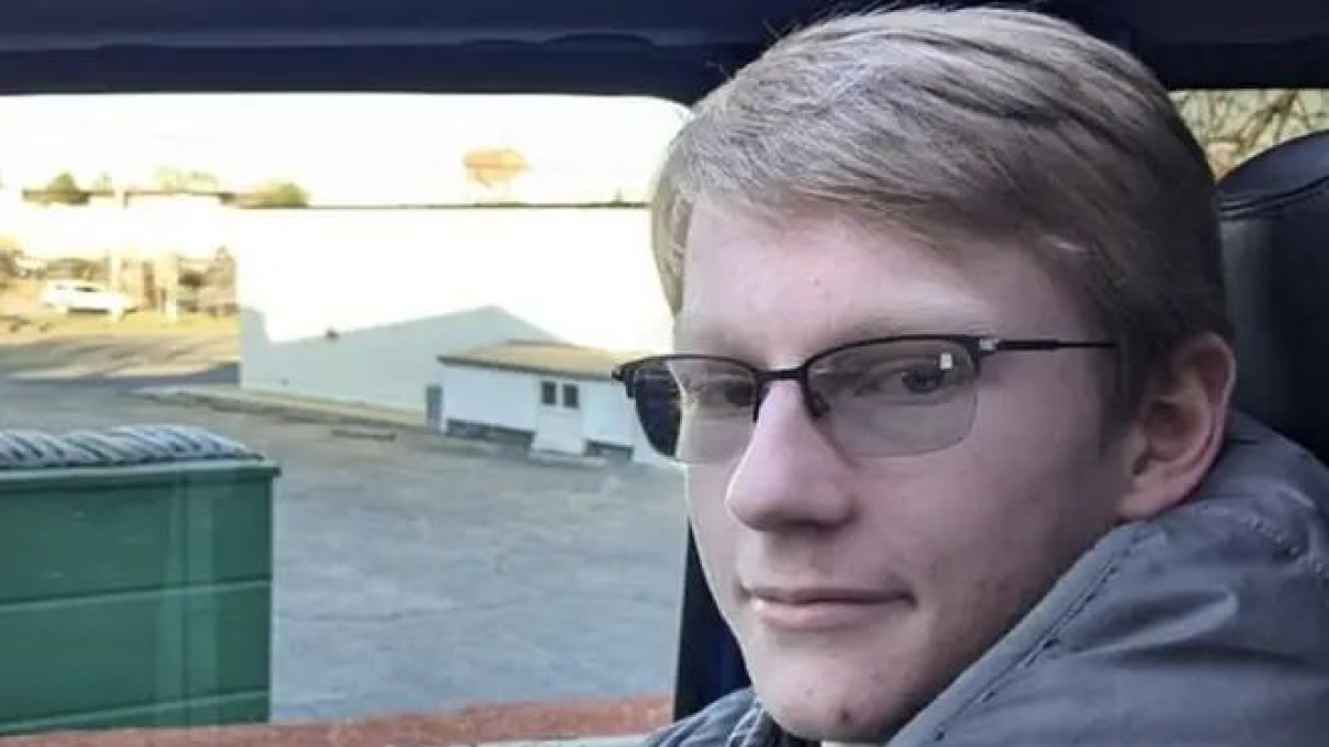 Chi era Austin, il 20enne ucciso a Mar-a-Lago: gli acquerelli e la fuga del «bravo ragazzo» diventato lupo solitario