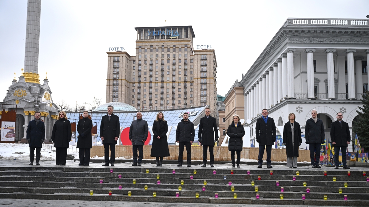 Ucraina - Russia, le notizie sulla guerra in diretta | Von der Leyen: «Il prestito a Kiev ci sarà, la parola si mantiene». Zelensky: «Grazie all'Europa, non siamo soli»
