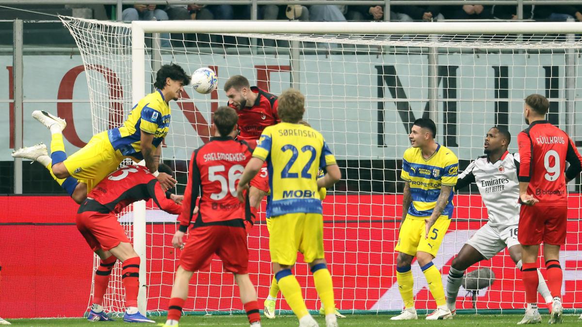 Open Var, l'analisi dei casi di Atalanta-Napoli e Milan-Parma