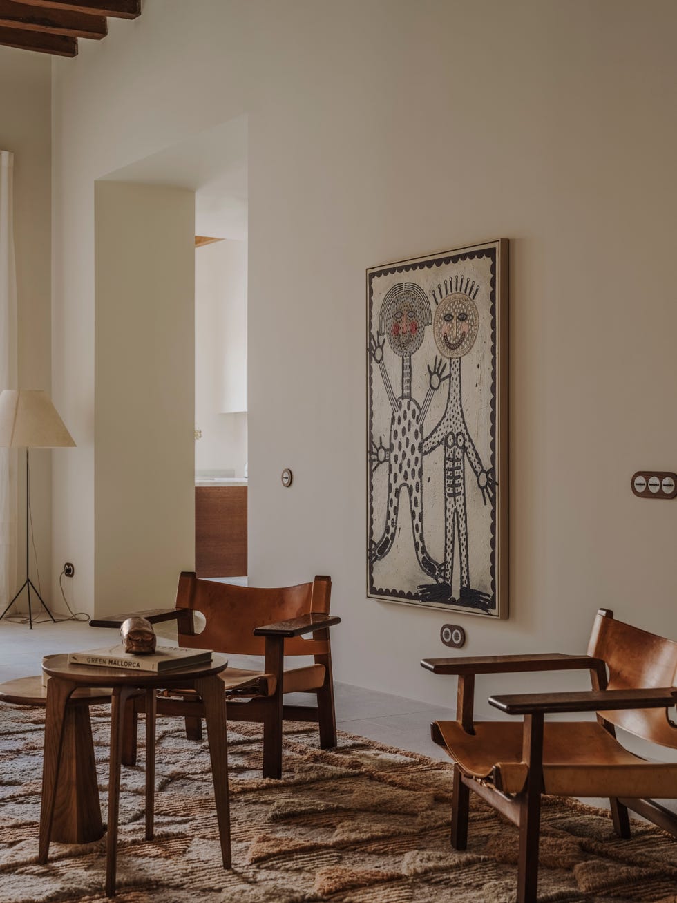 nora studio reforma antiguo casal mallorquin convertido casa piscina galería arte dialogo simbiosis entorno existente vertebran este proyecto