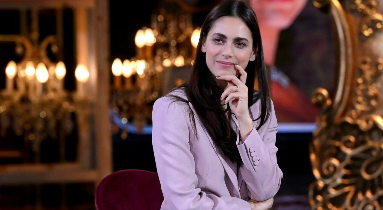 Miriam Leone: &laquo;La scelta pi&ugrave; coraggiosa &egrave; stata diventare madre. Ho detto "no" a Domenica In, a 30 anni sono andata in analisi&raquo;