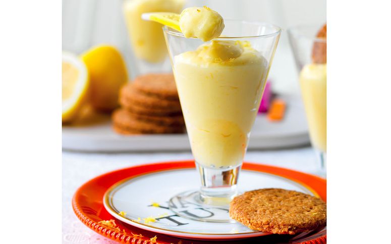 Crema al limone e biscotti ai fiocchi di avena