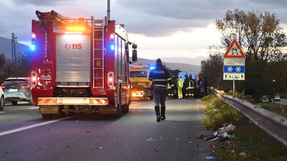 Scende dall’auto dopo l’incidente, investito da pirata della strada. Morto in ospedale, aveva 47 anni