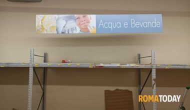 "Tutto finito, non venite". Corsa all'acqua dopo il guasto sulla Prenestina, supermercati presi d'assalto