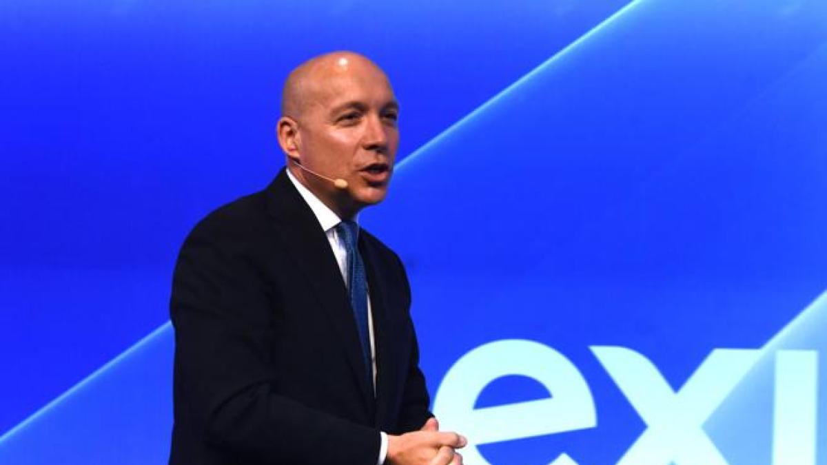 Nexi distribuirà 1,1 miliardi di dividendi in tre anni. Ma crolla in Borsa (-20%): perché