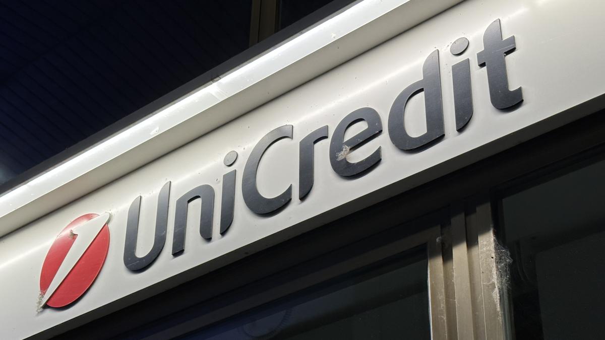 Unicredit lancia un’offerta su Commerzbank per superare il 30%: i motivi dell’operazione sulla banca tedesca
