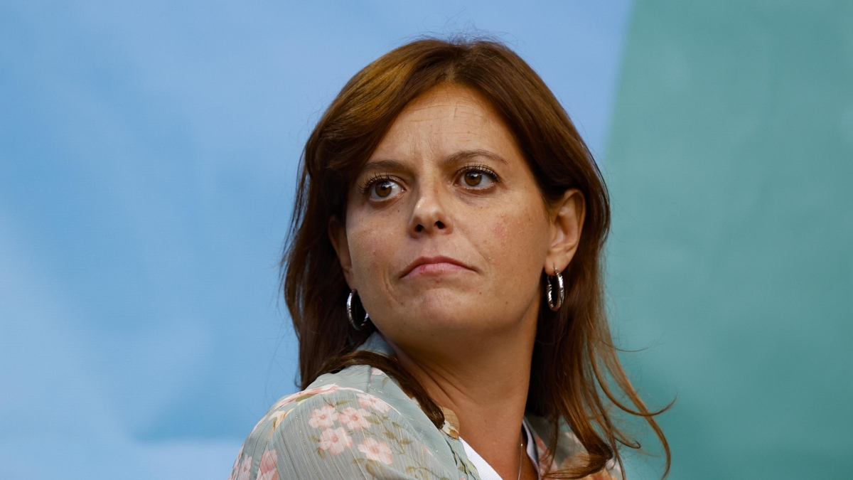 Ilaria Salis e la perquisizione in hotel a Roma: «L'Italia ormai è un regime». La questura: «Controlli di routine»