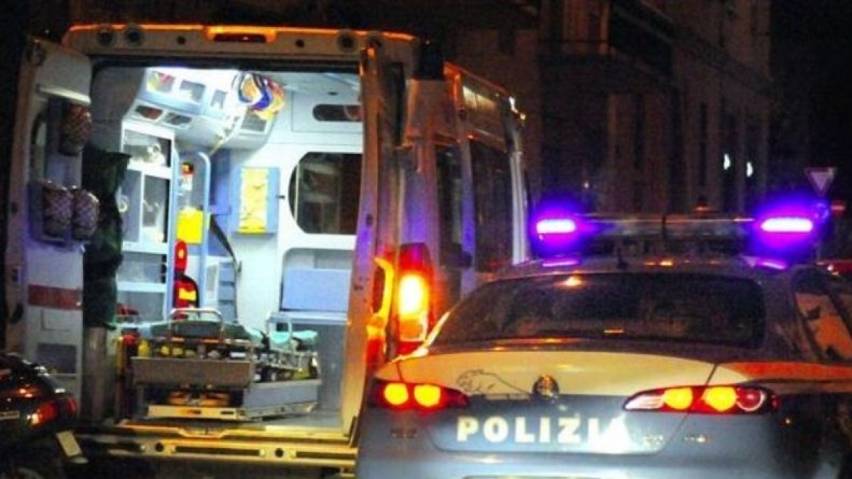 Vigevano, travolge di proposito ciclisti e pedoni e fugge, poi si costituisce. Arrestata per tentato omicidio una donna di 48 anni: «Ha problemi psichici»