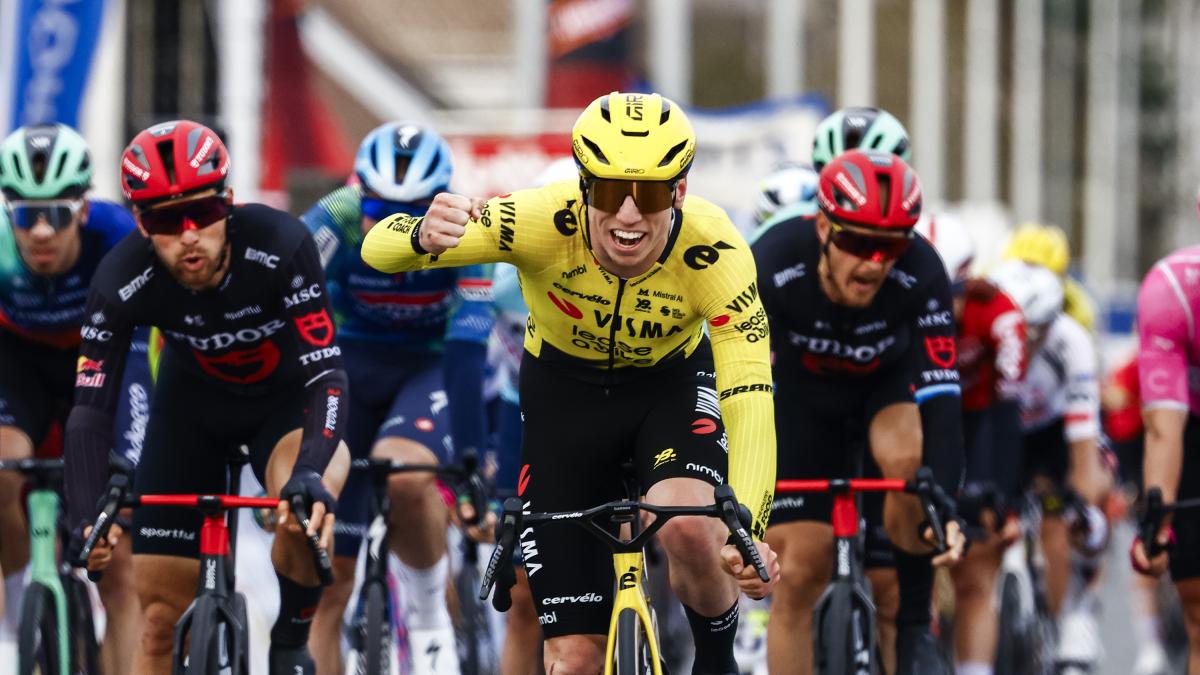 Kuurne-Bruxelles-Kuurne, sprint di Brennan ma l’Italia c’è: Mozzato 2°, Trentin 3°