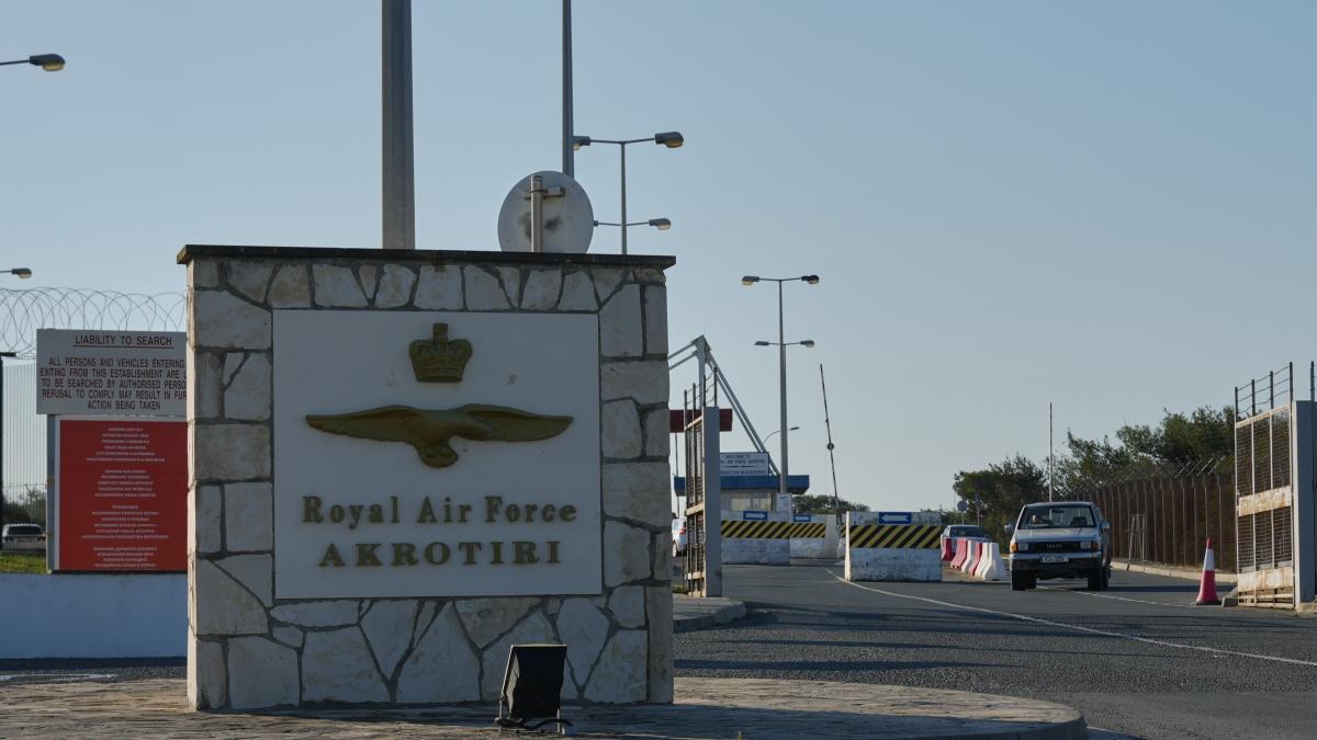 Cipro, un drone dell'Iran colpisce la base britannica: la guerra ha raggiunto l'Europa