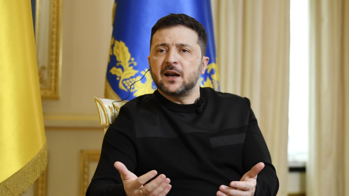 Intervista a Zelensky: «Putin ha perso l’inverno. Ma ora la guerra in Iran potrebbe metterci in difficoltà, ecco perché»