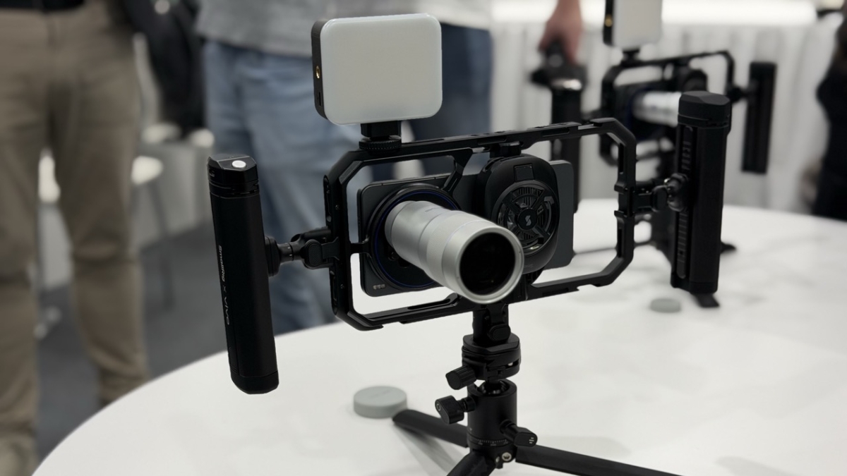 Smartphone sempre più simili a cineprese professionali: Oppo e Vivo arrivano con i nuovi modelli «Ultra»