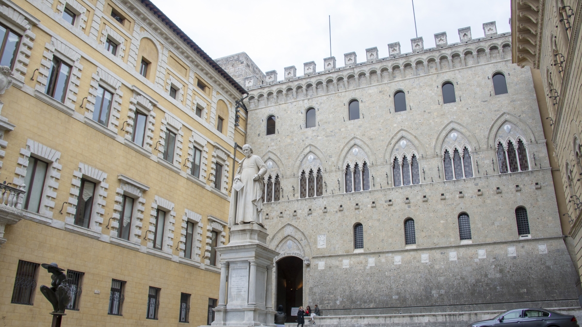 Mps, Lovaglio è fuori: Maione presidente e per il ruolo di ceo in corsa Palermo, Passera e Vivaldi