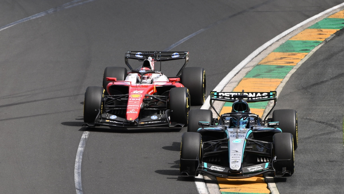 F1 Gp Australia, la gara in diretta. Incidente Piastri nei giri di riscaldamento. Russell parte in pole davanti ad Antonelli, Leclerc scatta dalla seconda fila, Hamilton 7° - Corriere della Sera