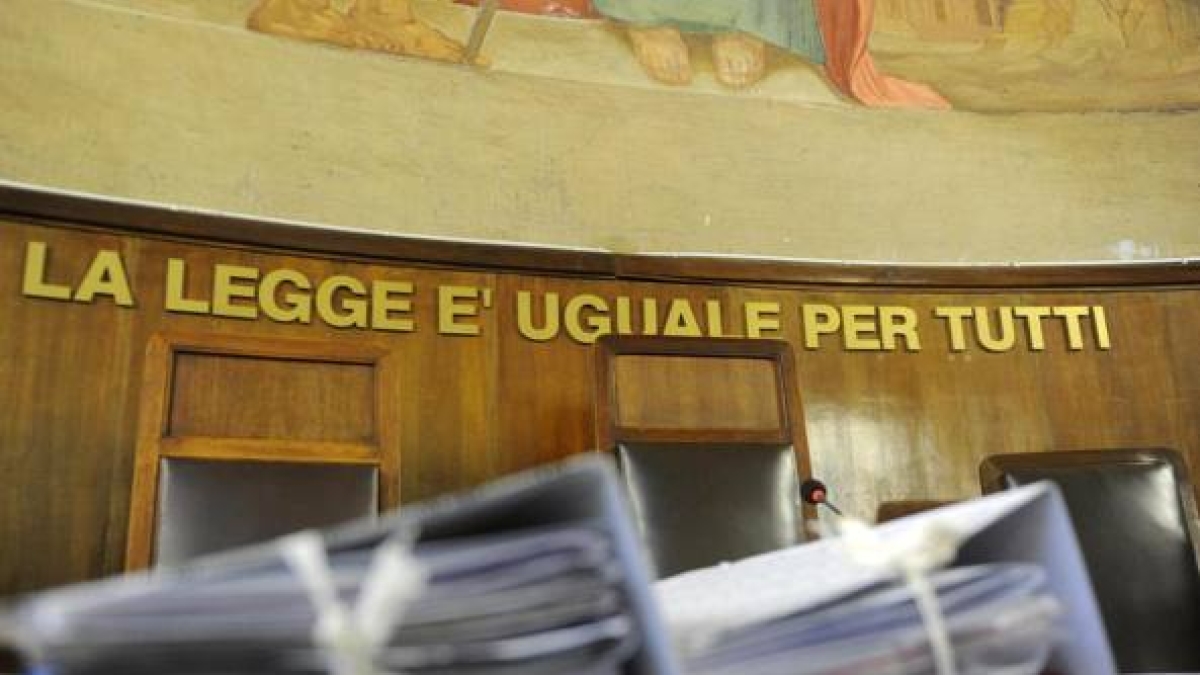 Ischia, il racconto dell’orrore dal letto di morte: «Io, violentata e contagiata con l’Hiv»