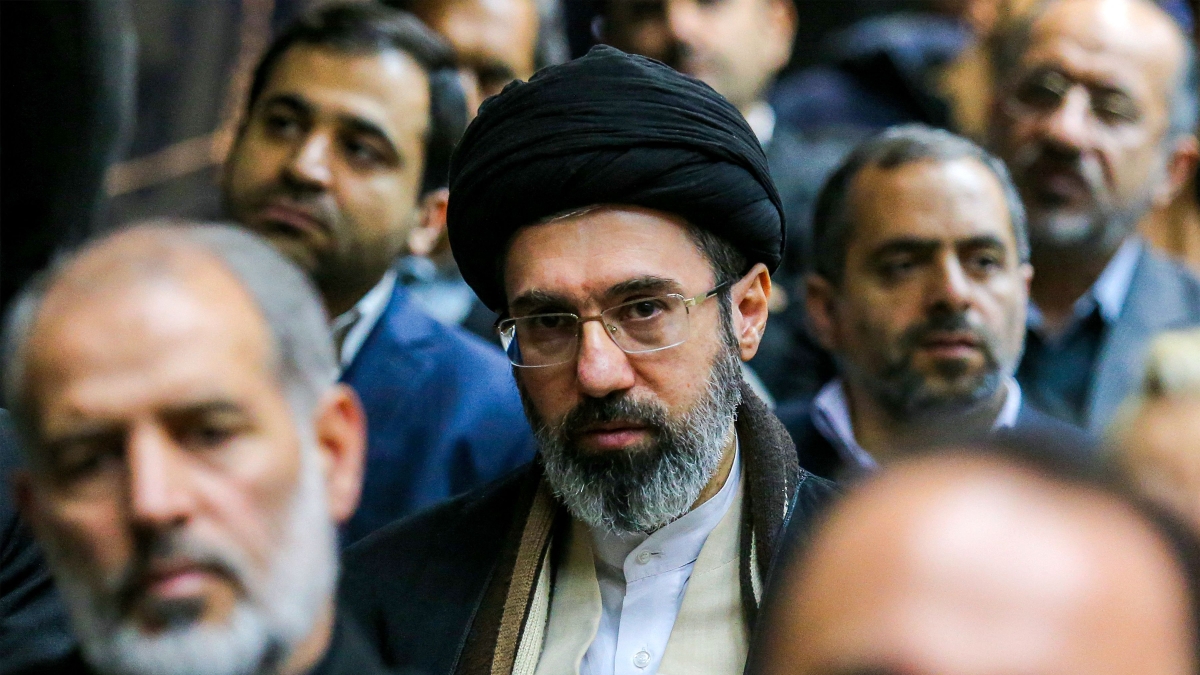 Lo scudo a centri concentrici che protegge Mojtaba Khamenei: il «sistema Riina», la blockchain e il burraco