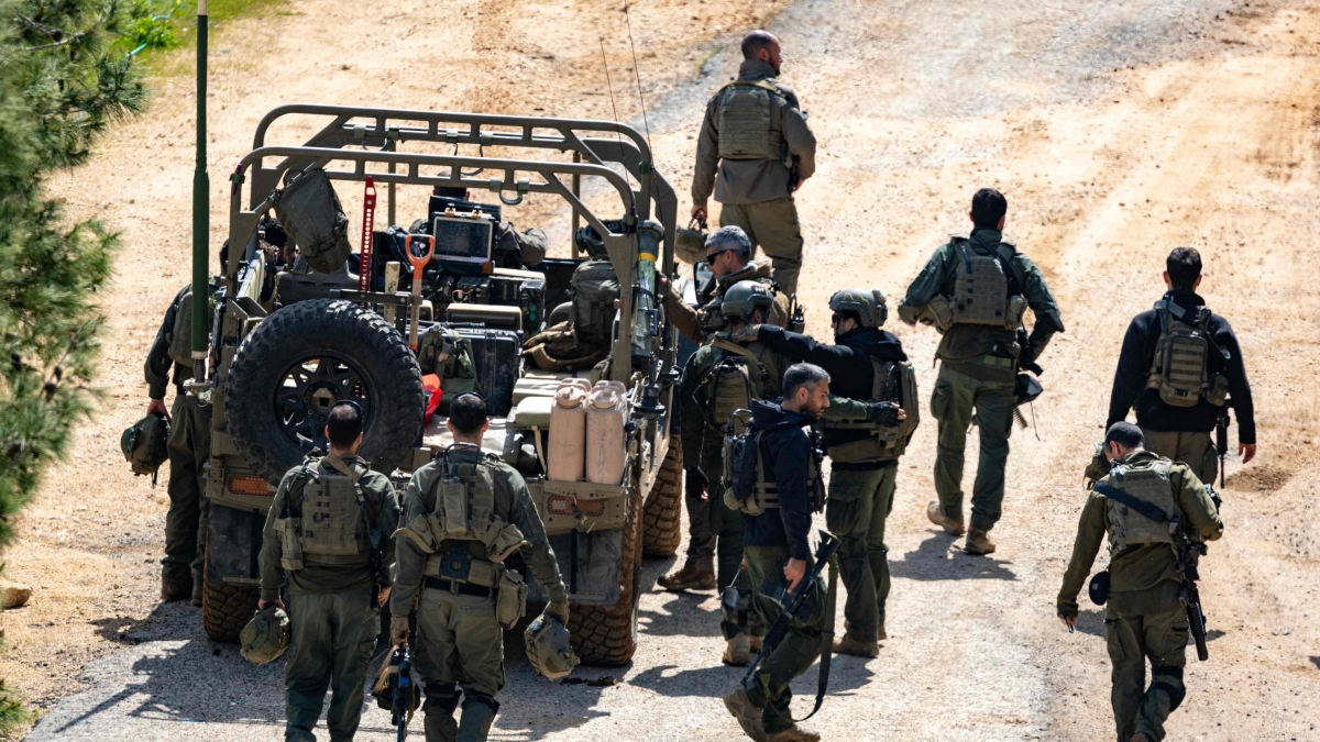Azioni via terra in Libano: Israele «prova» l’invasione. «Hezbollah si arrenda o prenderemo territorio»