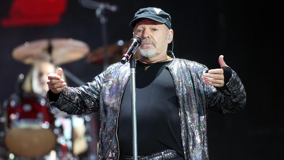 Referendum, Vasco Rossi: «"C'è chi dice no", dopo 39 anni rimane sempre attuale»