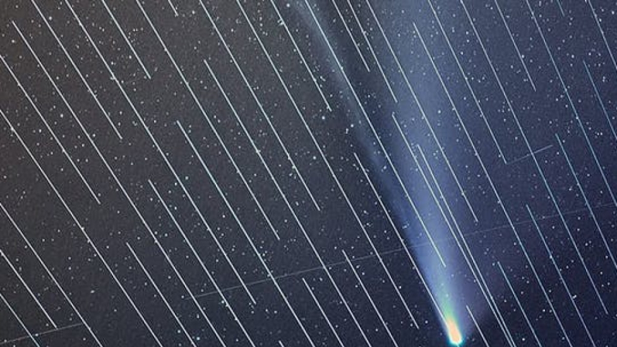 Un milione di satelliti in orbita: l'Accademia dei Lincei lancia l'allarme sulla nuova costellazione di Musk