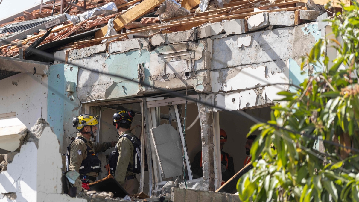 «Strategia del matto» e reazioni immediate: adesso sono i pasdaran a non fermare i colpi. Per l'Iran è la madre di tutte le battaglie