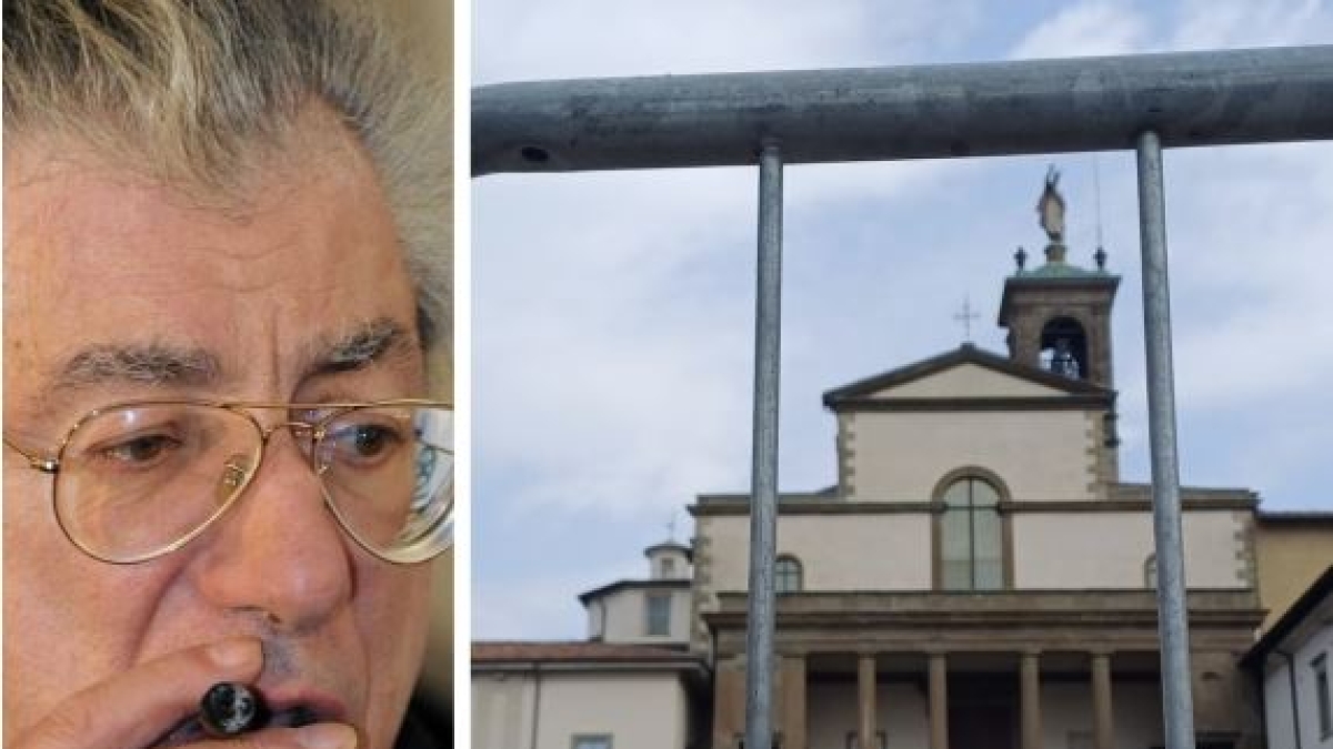Bossi, i funerali a Pontida in diretta | Salvini contestato: «Togli la camicia verde!». E torna lo slogan «Roma ladrona»