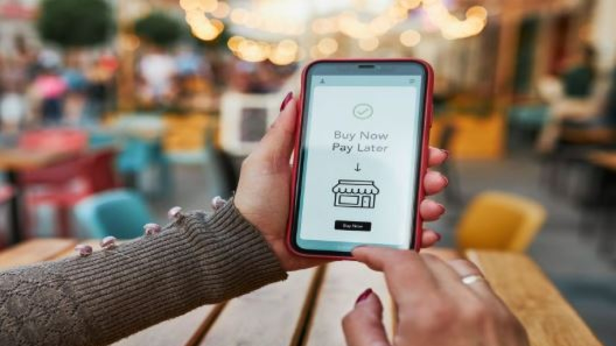 La tentazione delle rate (troppo) facili: boom tra le famiglie fragili, perché Bankitalia lancia l’allarme