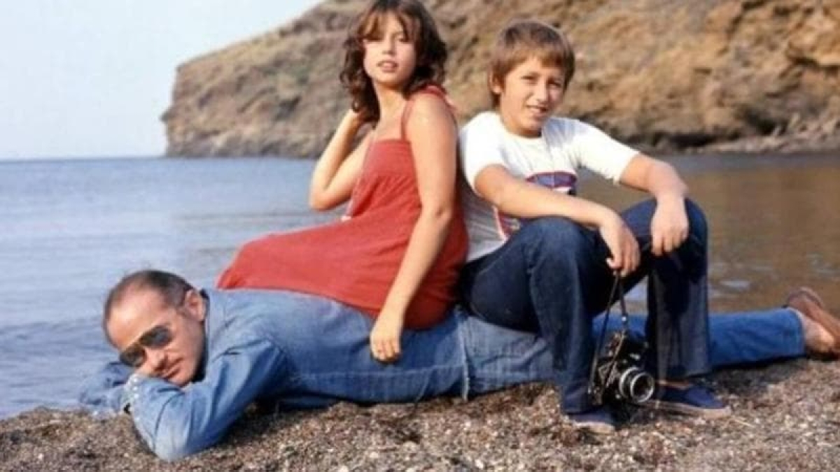 Due mogli, quattro figli e quattro nipoti: a chi andrà l'eredità di Gino Paoli, tra diritti d'autore e immobili