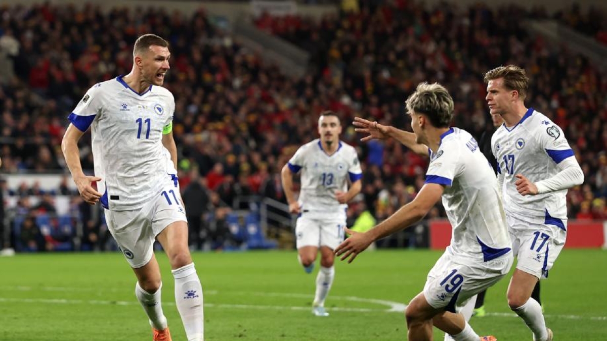 Festa Bosnia con super Dzeko, rimonta e batte il Galles ai rigori: giocherà la finale playoff con l'Italia