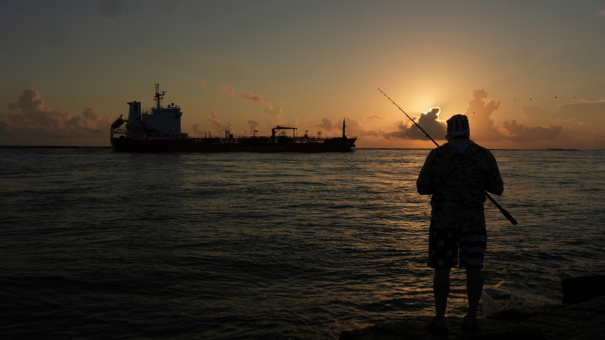 Oriente Occidente di Rampini | La crisi energetica porterà alla recessione? Perché i segnali oggi sono così negativi (spiegato da un non catastrofista)