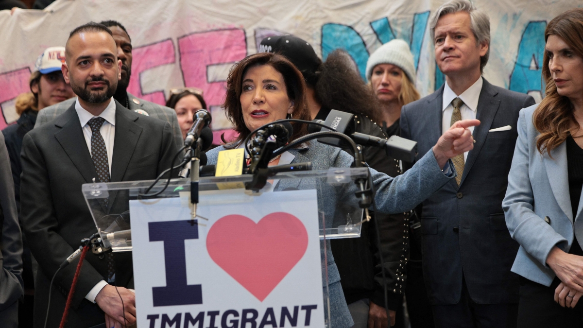 New York, 125 mila ricchi in fuga: 14 miliardi di gettito fiscale perduti