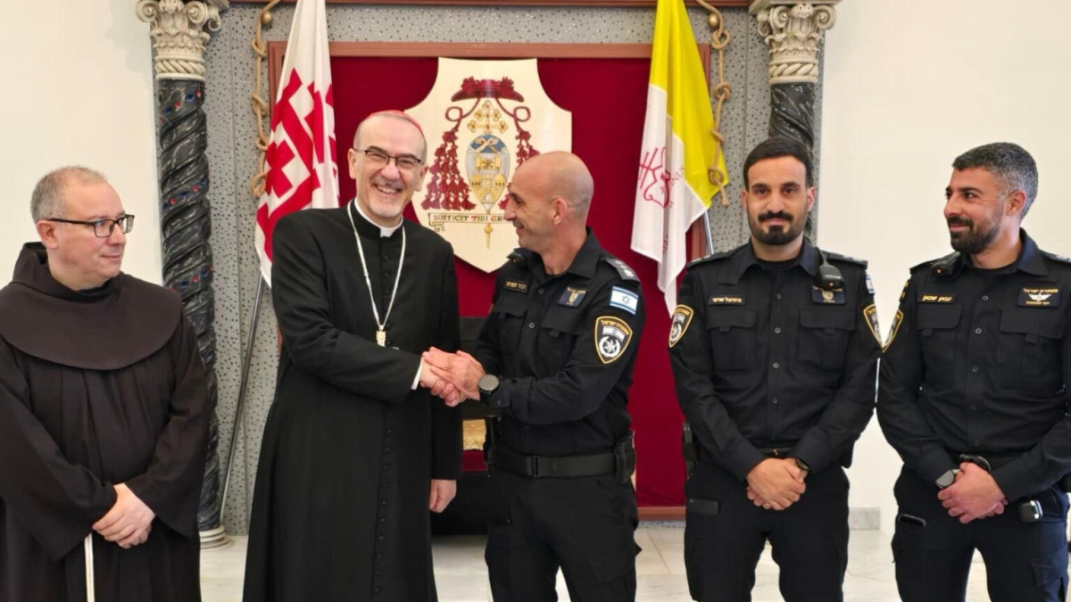 Israele, pena di morte per i terroristi palestinesi. E su Pizzaballa arriva il dietrofront