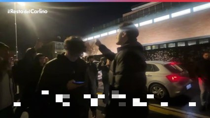 Il Cua occupa plesso Unibo, salta evento su Sì al referendum. Azione Universitaria: “A rischio la serenità dell’ateneo”. Tensione tra collettivi e chi voleva entrare