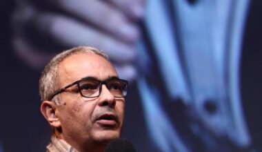 Lo scrittore Kamel Daoud condannato a 3 anni di carcere per un romanzo: «Ha violato una legge dell'oblio sulla guerra degli anni Novanta»