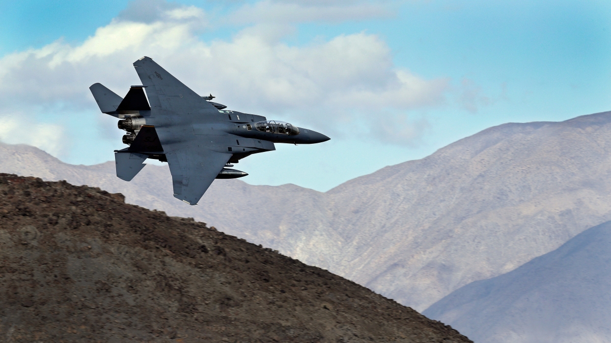Guerra in Iran, le ultime notizie in diretta | Abbattuto caccia Usa: «Salvato uno dei due piloti». Teheran rivendica di aver colpito il secondo jet Usa precipitato. Trump: non influirà sui negoziati