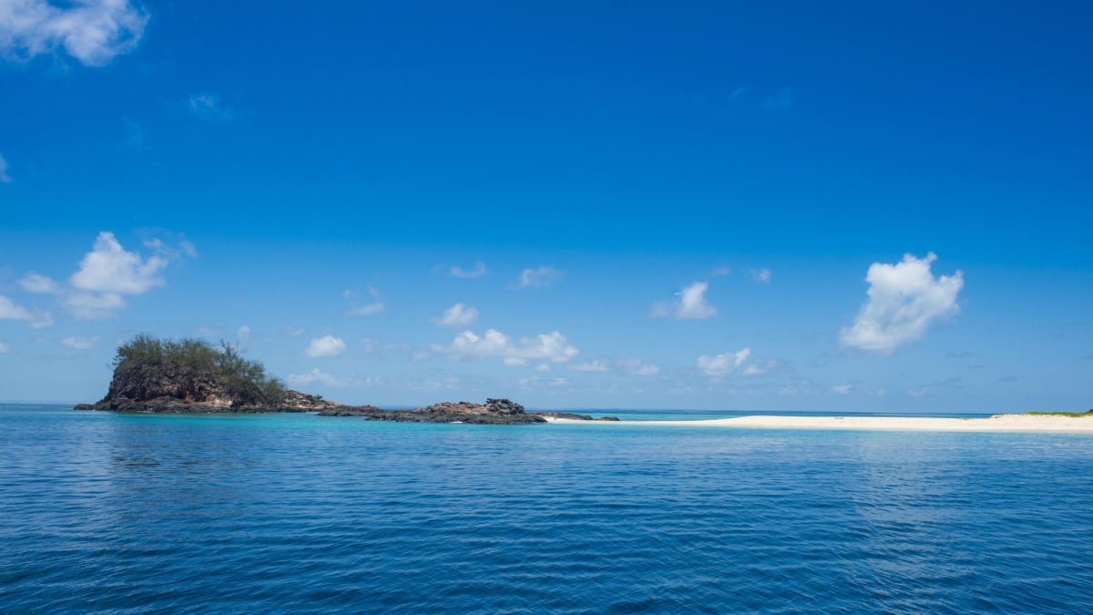 Nave da crociera incagliata al largo della piccola isola delle Fiji dove è stato girato "Cast Away": c'è rischio ambientale