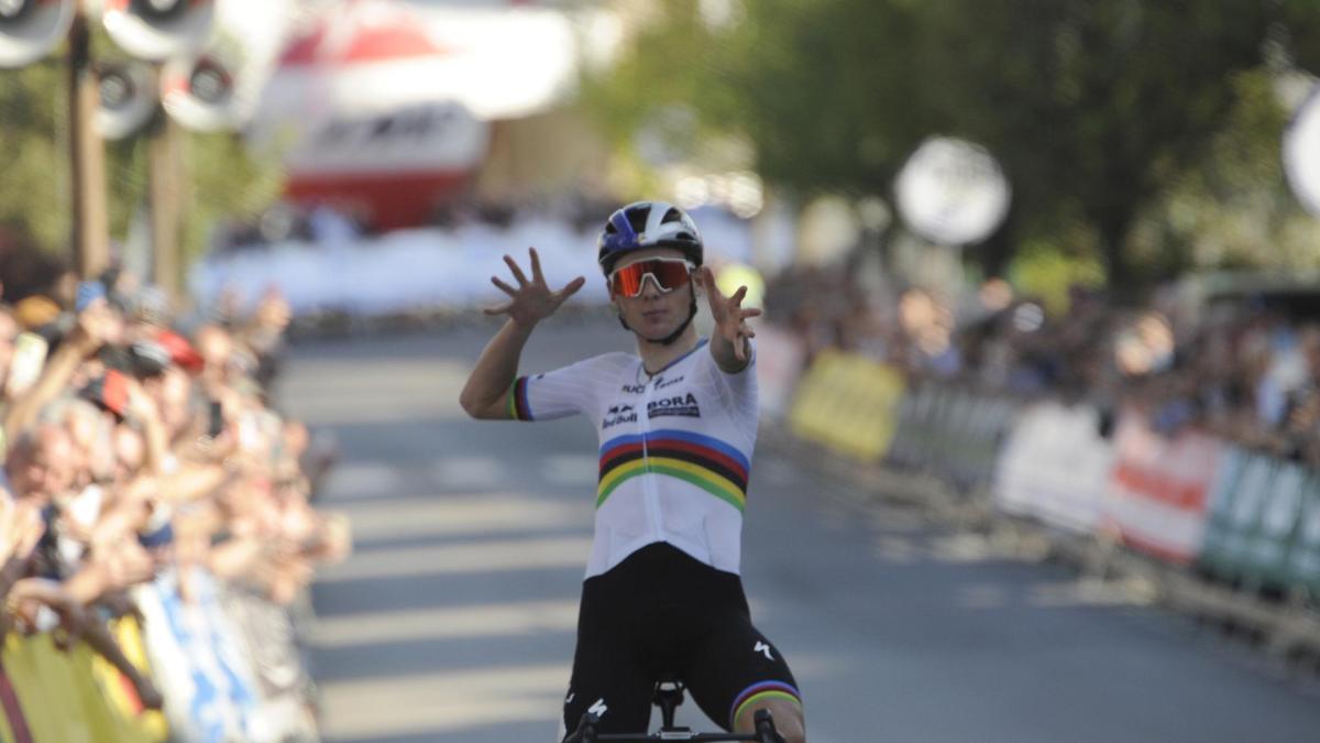 Ciclismo, Lorenzo Finn torna a vincere: “Pogacar mi ispira”