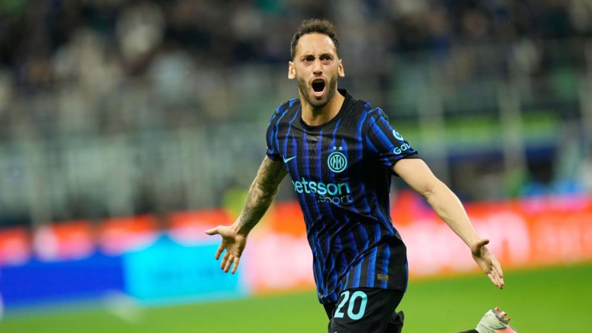Inter, il gol di Calhanoglu vale lo scudetto (il Napoli ha il 10% di possibilità). Il futuro ct dell'Italia pescherà da una pozzanghera