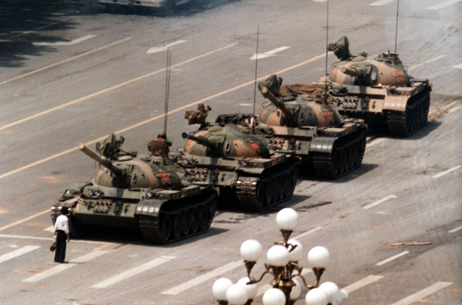 Quando una fotografia poteva cambiare la storia, creare scandali, svelare verità: scatti celebri da rivedere oggi, nell'era dell'intelligenza artificiale
