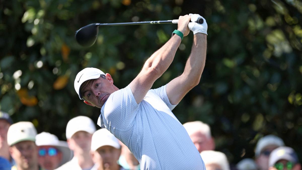 Golf, Augusta masters seconda giornata: McIlroy fenomeno