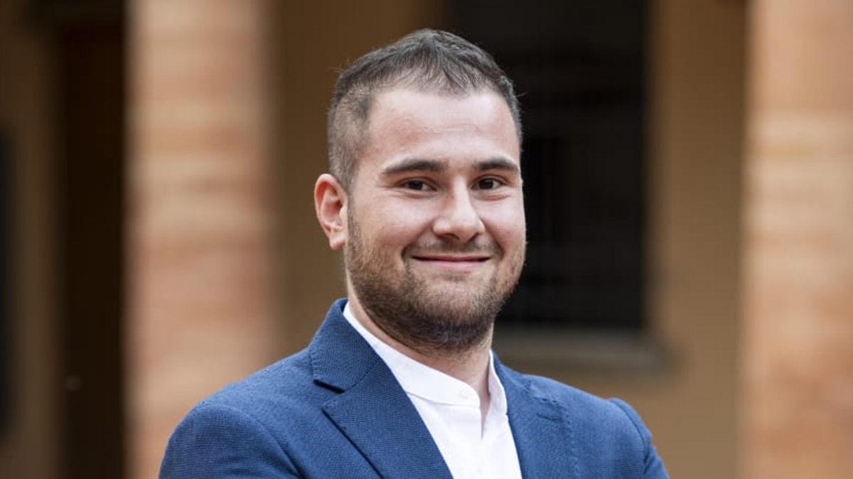 Luca Spada e la distanza abissale fra racconti e intercettazioni: «Vive le ambulanze come una missione», «Stai facendo secco un altro vecchio?»