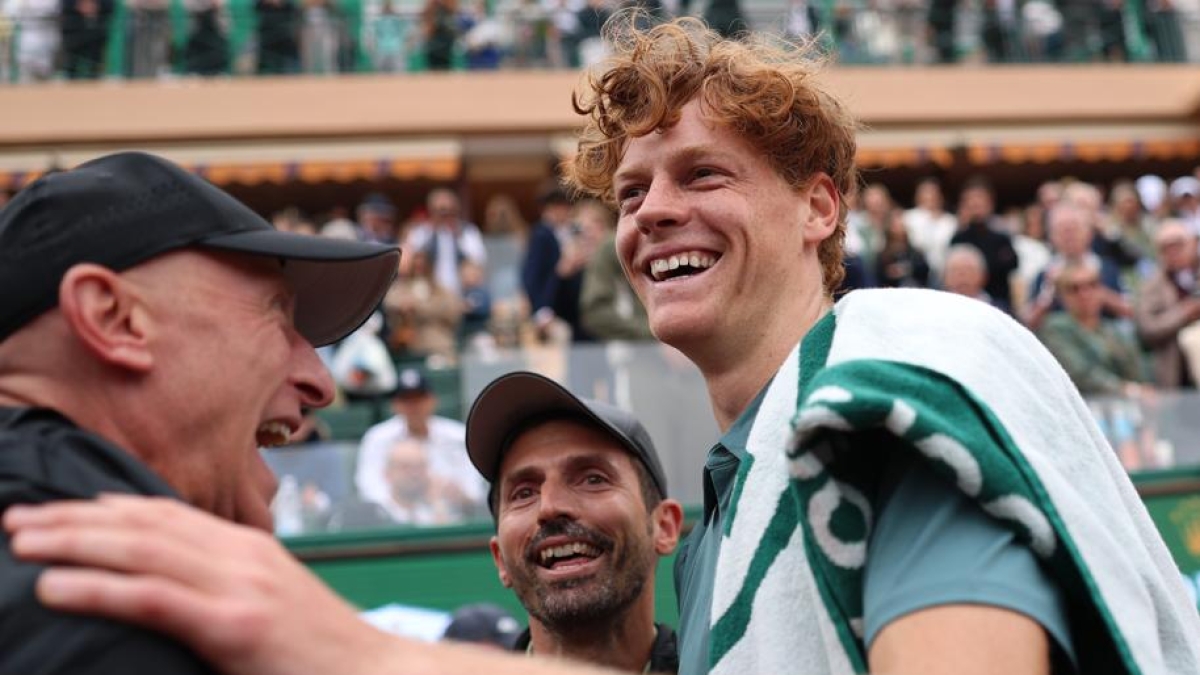 Sinner, il piano preparato dopo il ko agli Us Open. Cambiare gioco e tenere la stessa disciplina. E Alcaraz si è involuto