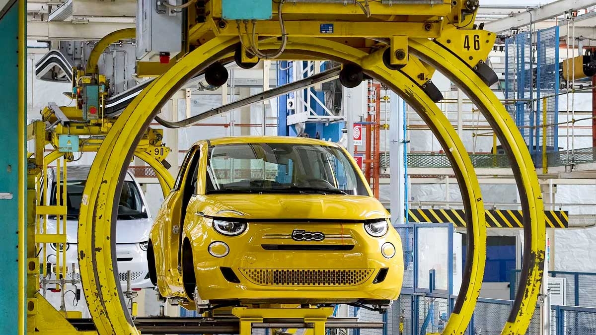 Stellantis, primi effetti della «cura» del ceo Filosa: vendite in rialzo del 12% nel primo trimestre
