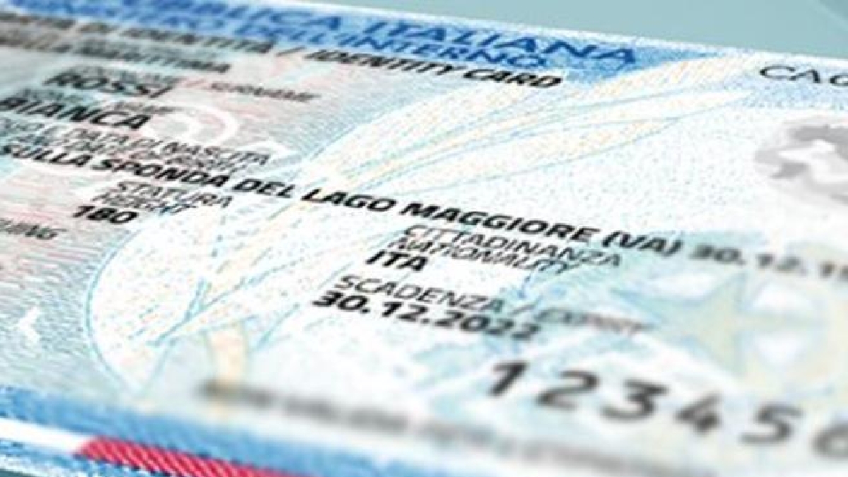 Dl Pnrr, dai medici di famiglia fino a 73 anni alle carte d’identità a vita per gli «over»: l’ok definitivo