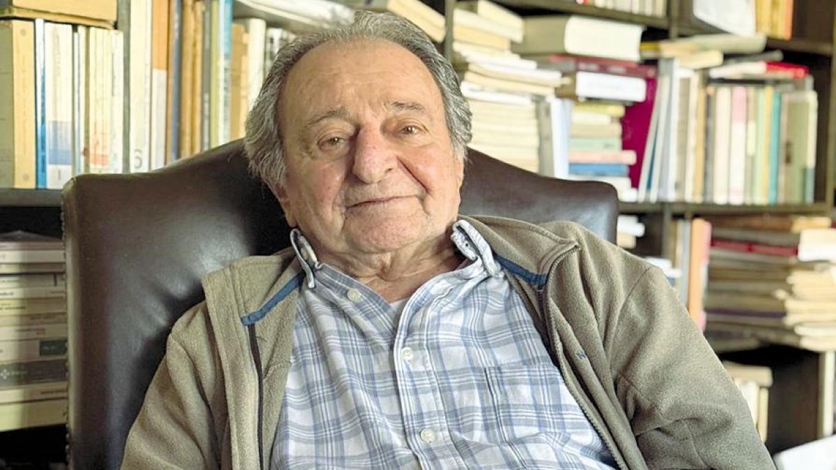 Emilio Jona: «Con Eco e Calvino scrivevo canzoni anti Sanremo, trekking e sci fino a 88 anni. Sto lavorando a due libri insieme»