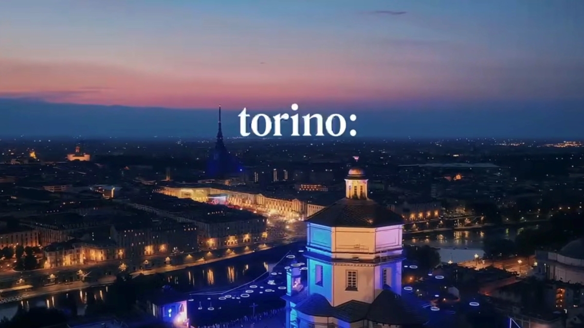 Torino cambia brand: ecco il logo misterioso svelato da Sonego, Chiambretti e Subsonica (senza dire una parola)