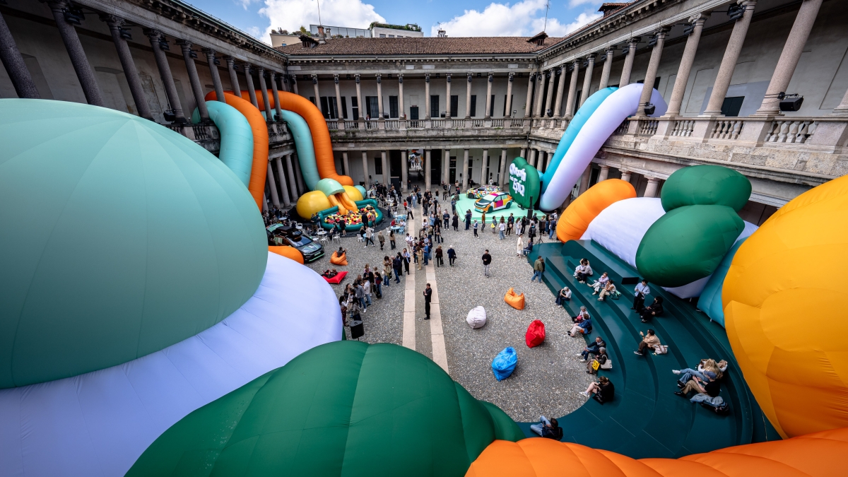 Milano Design Week, il grande show delle auto: tutte le installazioni più belle